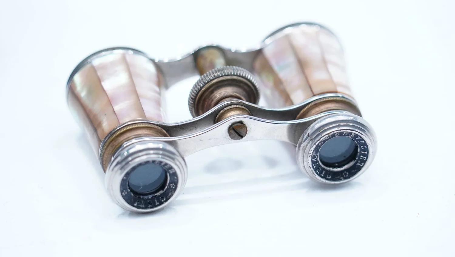 Mother-of-pearl opera glasses